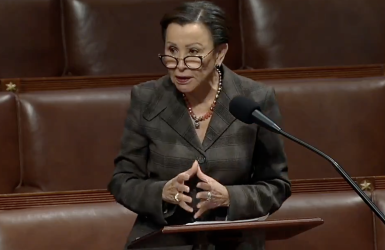 मेयरमा कुमोको उम्मेद्वारी रोक्न कंग्रेस वुमन नाइडिया भलास्केज गठबन्धन